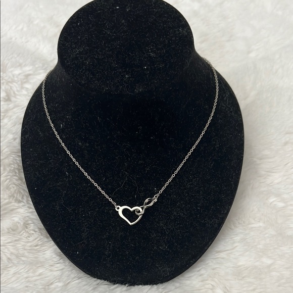 Jewlr 925 Sterling Silver Infinity Heart Adjustable Necklace - Picture 1 of 5